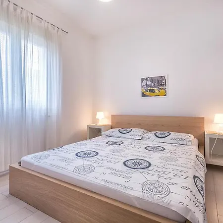 Holiday Fh Edi Дом отдыха Медулин